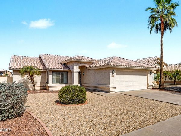 1688 E HEATHER Avenue, Gilbert, AZ 85234