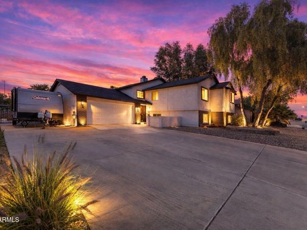 5056 E DALLAS Street, Mesa, AZ 85205