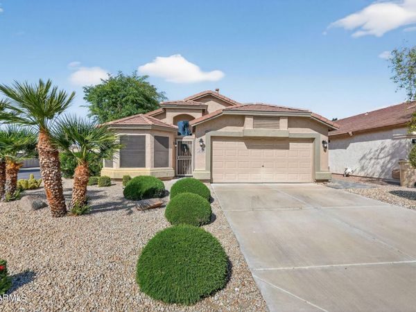 6370 W Wahalla Lane, Glendale, AZ 85308