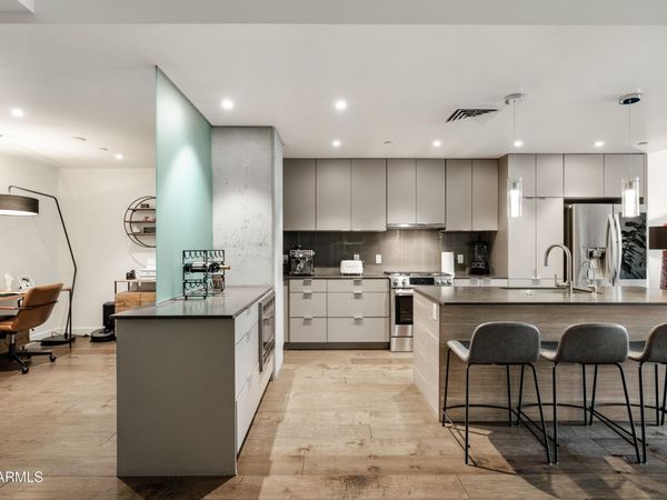 2300 E CAMPBELL Avenue, Unit 128, Phoenix, AZ 85016