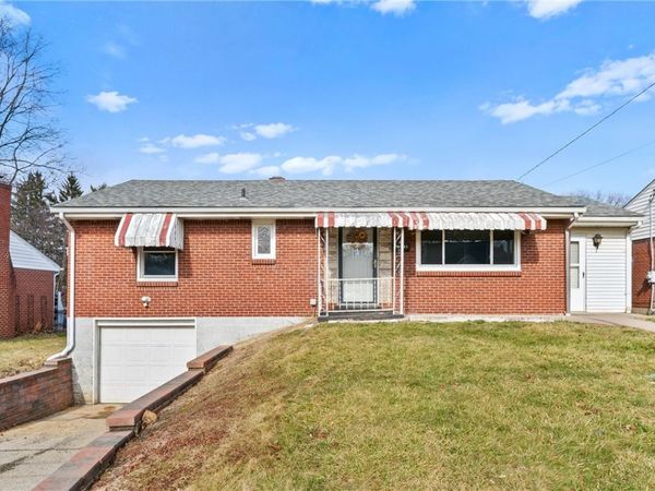 3081 Ben Davis Ave, New Kensington, PA 15068