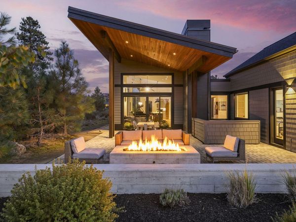 61438 Weinhard Court, Bend, OR 97702