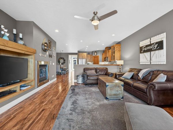 874 SW Crestline Drive, Unit 32, Bend, OR 97702