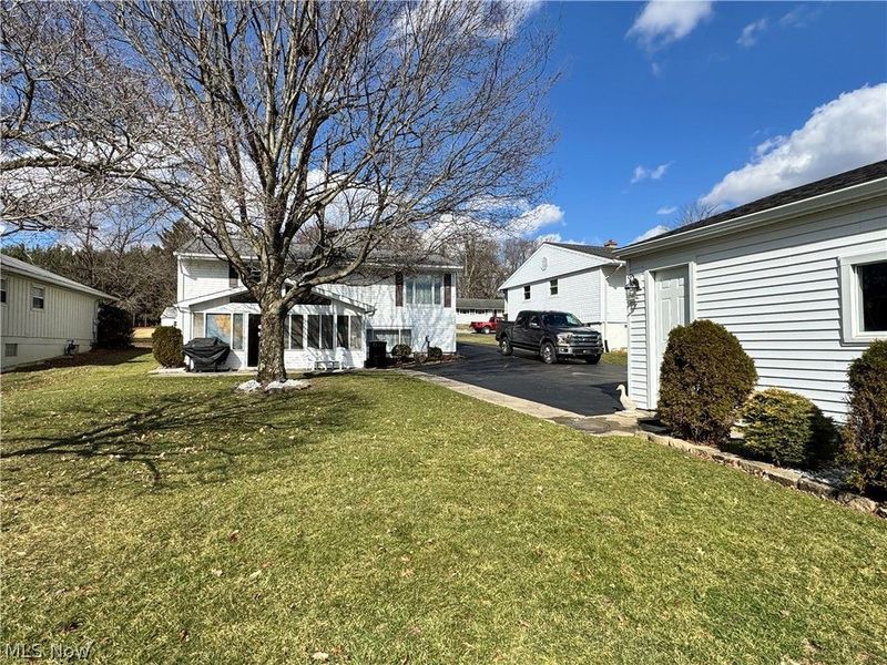 780 Pinetree Circle, East Palestine, OH 44413 Photo 4