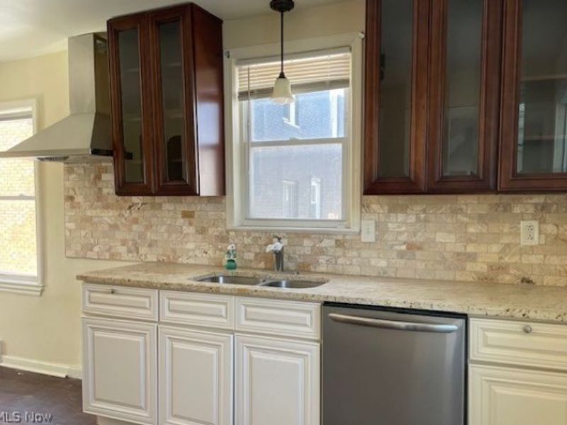 15419 Invermere Avenue, Cleveland, OH 44128 Photo 6