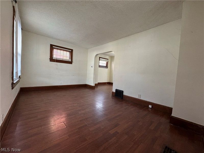 1134 Clarendon Avenue SW, Canton, OH 44710 Photo 3