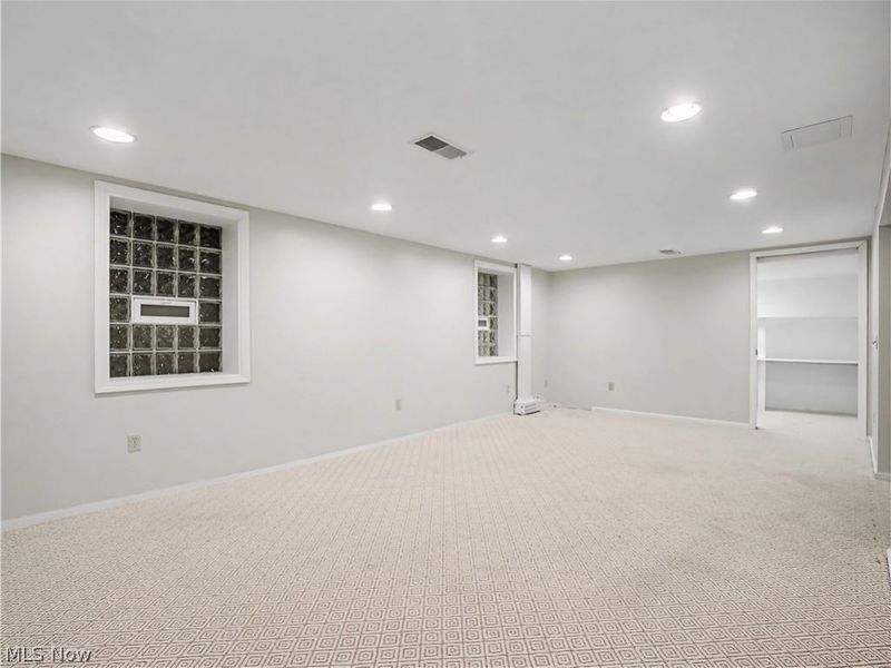 2500 Dysart Road, University Heights, OH 44118 Photo 42