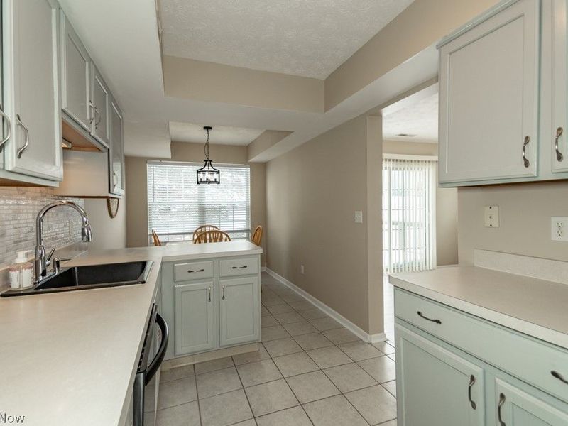 8697 Kingfisher Lane, Macedonia, OH 44056 Photo 10