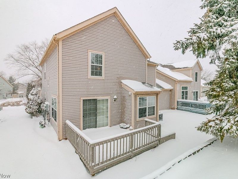 8697 Kingfisher Lane, Macedonia, OH 44056 Photo 4