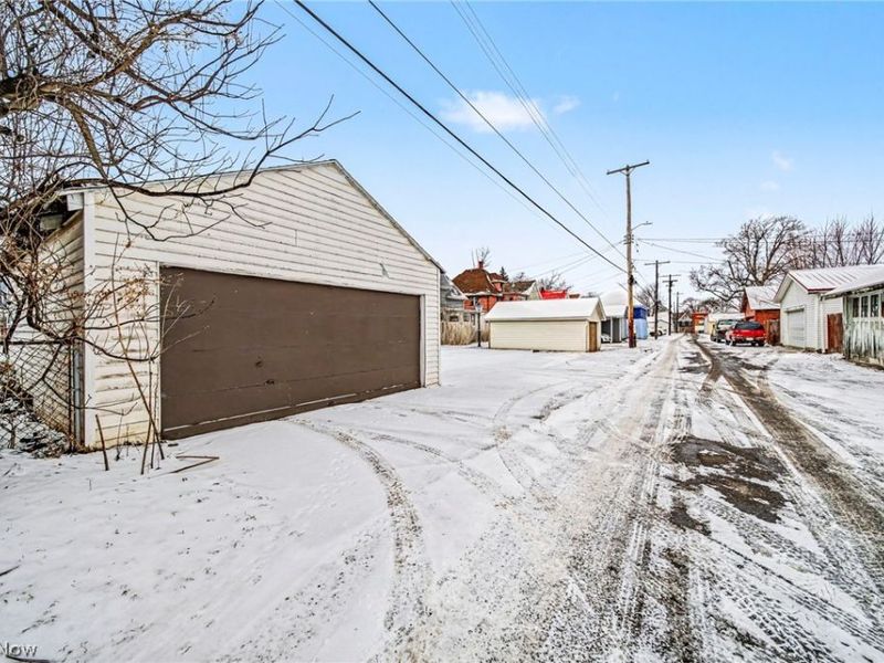 1629 E 47th Street, Ashtabula, OH 44004 Photo 7