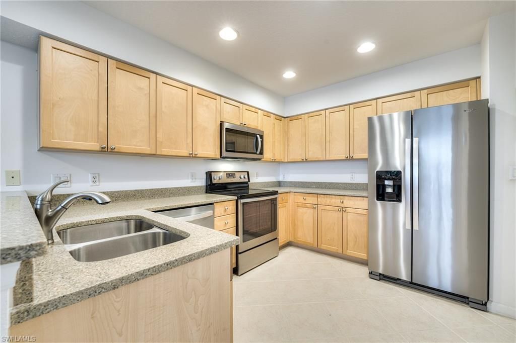 16580 Crownsbury Way, Unit 102, Fort Myers, FL 33908 Photo
