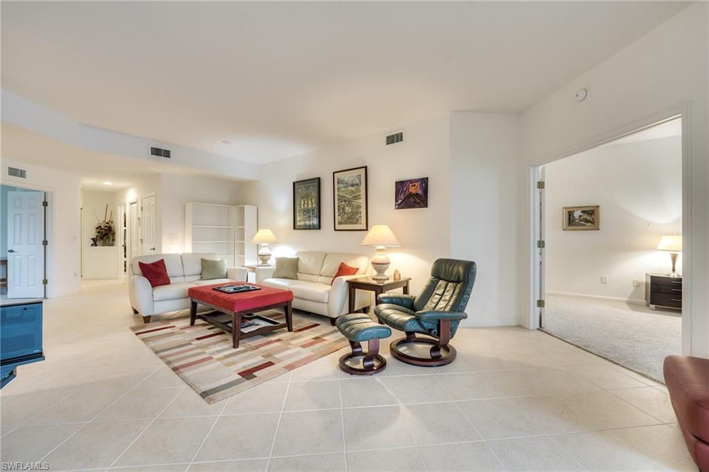 16580 Crownsbury Way, Unit 102, Fort Myers, FL 33908 Photo