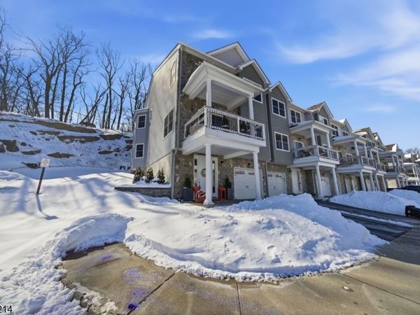 71 Halina Ln, Butler, NJ 07405