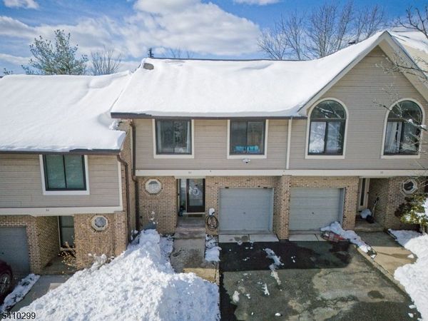 23 Otis Pl, Verona, NJ 07044