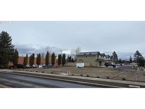 62062 Dean Swift RD, Bend, OR 97701