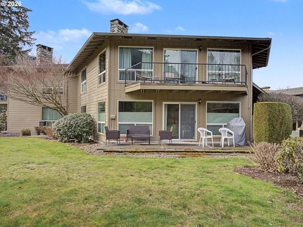 68660 E FAIRWAY ESTATES RD, Welches, OR 97067