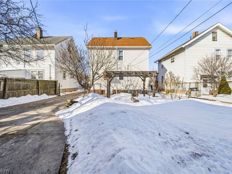 2077 Richland Avenue, Lakewood, OH 44107 Photo 30