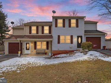 100 110 POPLAR STREET, MANCHESTER, PA 17345