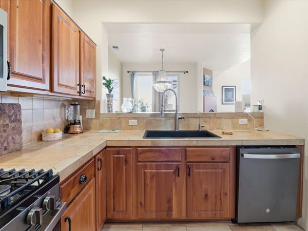 41 Victorio Peak , Santa Fe, NM 87508