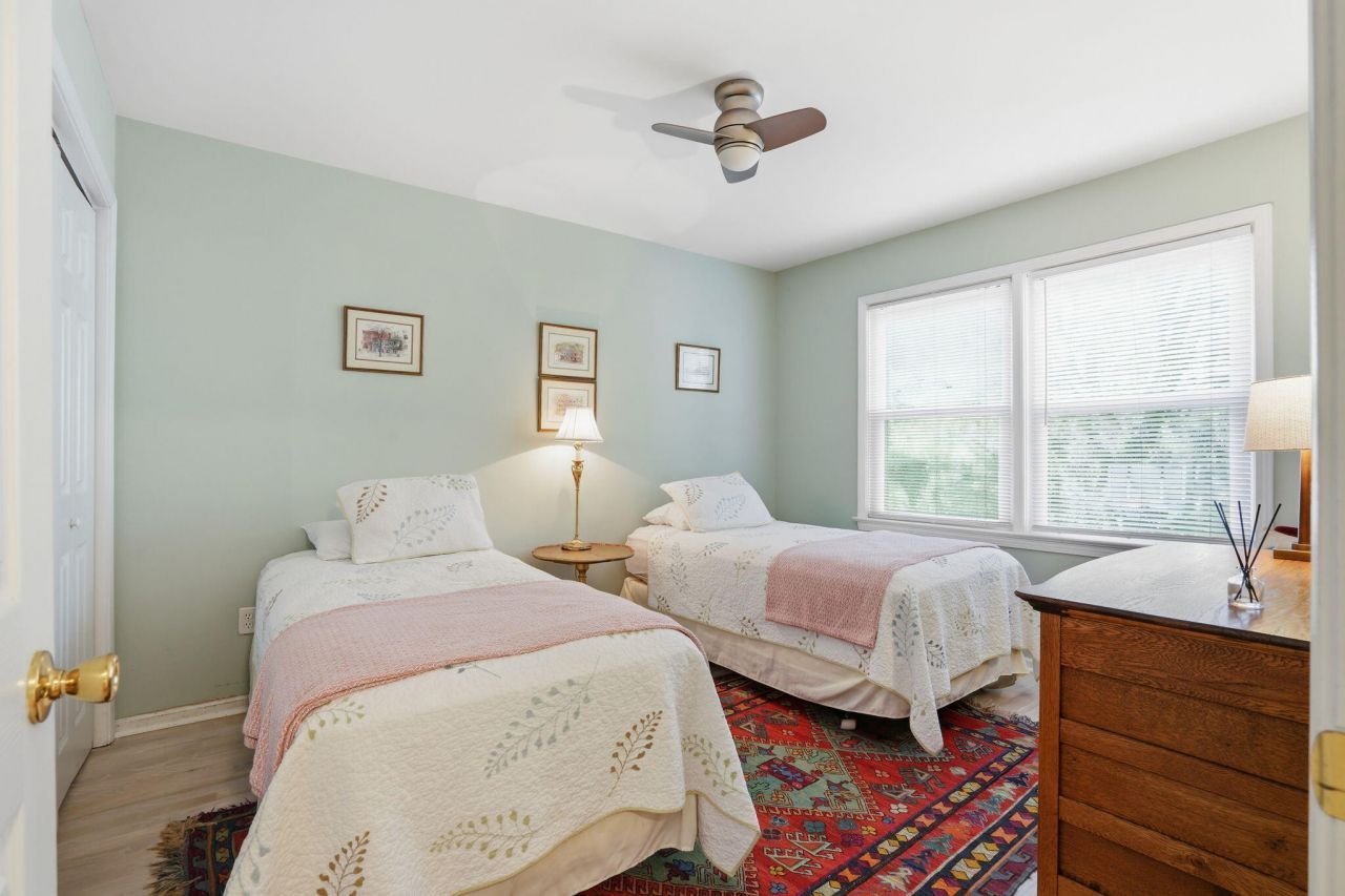 133 Sparrow Drive Photo 15