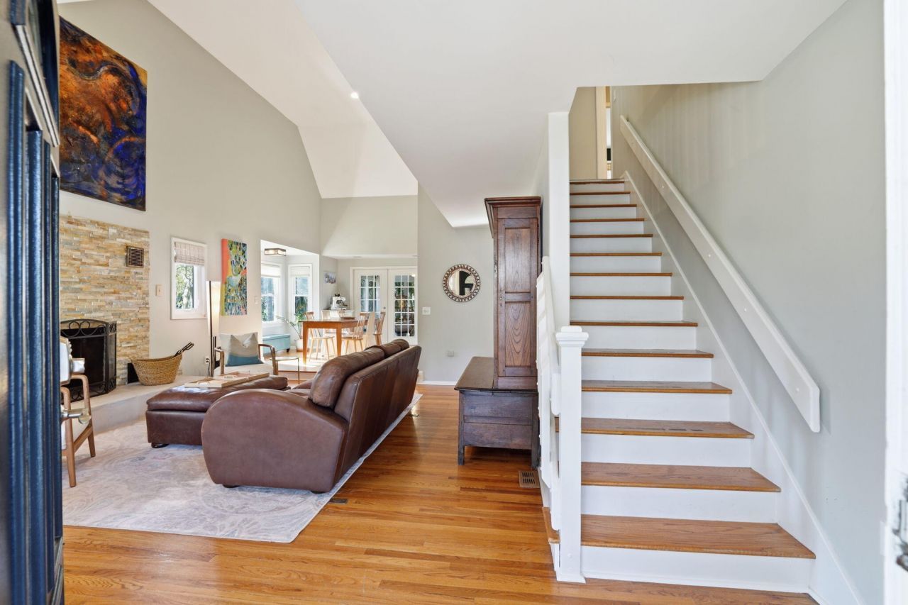 133 Sparrow Drive Photo 5