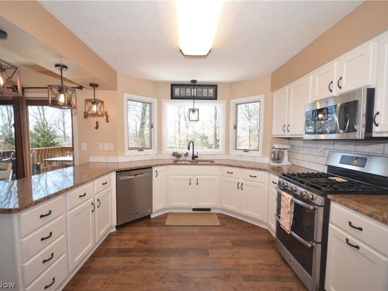 1128 Grovewood Drive, Tallmadge, OH 44278 Photo 12