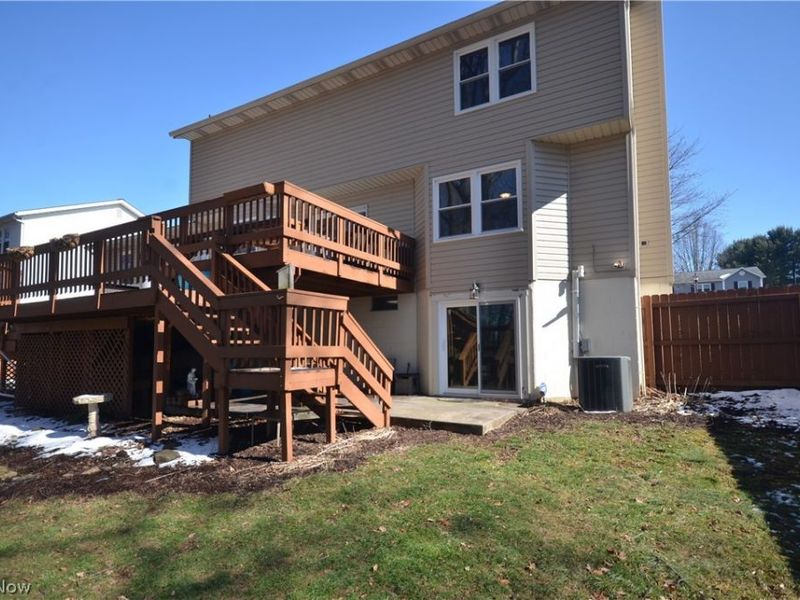 1128 Grovewood Drive, Tallmadge, OH 44278 Photo 3