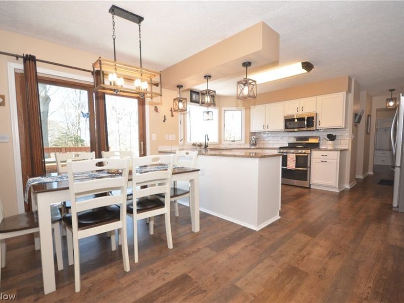 1128 Grovewood Drive, Tallmadge, OH 44278 Photo 6