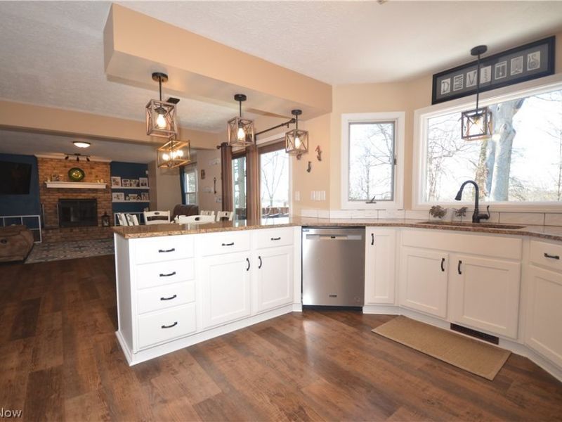 1128 Grovewood Drive, Tallmadge, OH 44278 Photo 9