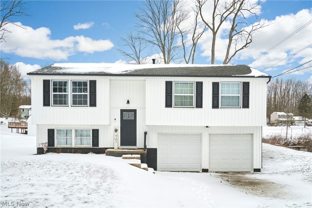 6300 S Cleveland Massillon Road, Clinton, OH 44216 Main Photo