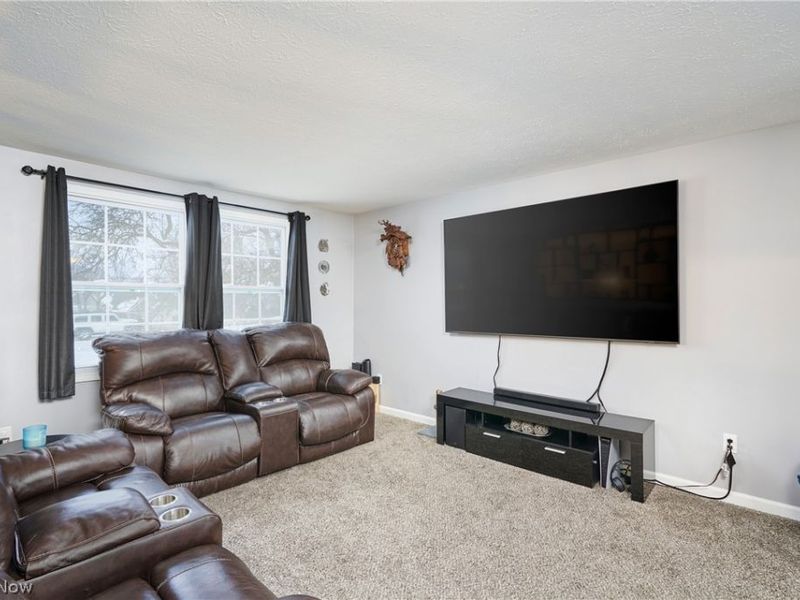 6300 S Cleveland Massillon Road, Clinton, OH 44216 Photo 3