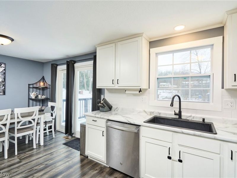 6300 S Cleveland Massillon Road, Clinton, OH 44216 Photo 5