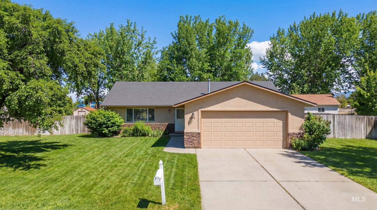 9114 Woodlark St., Boise, ID 83709 Main Photo