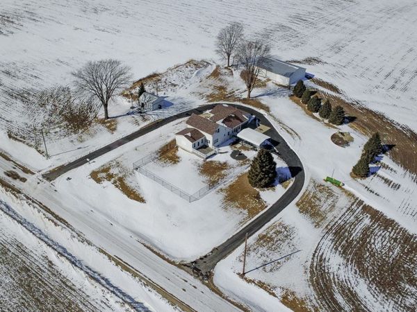 7426 S 96th Avenue W, Prairie City, IA 50228