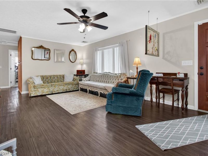 213 Montrose Way, Wellington, OH 44090 Photo 3