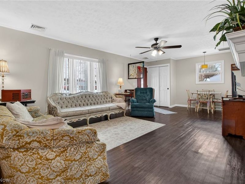 213 Montrose Way, Wellington, OH 44090 Photo 6