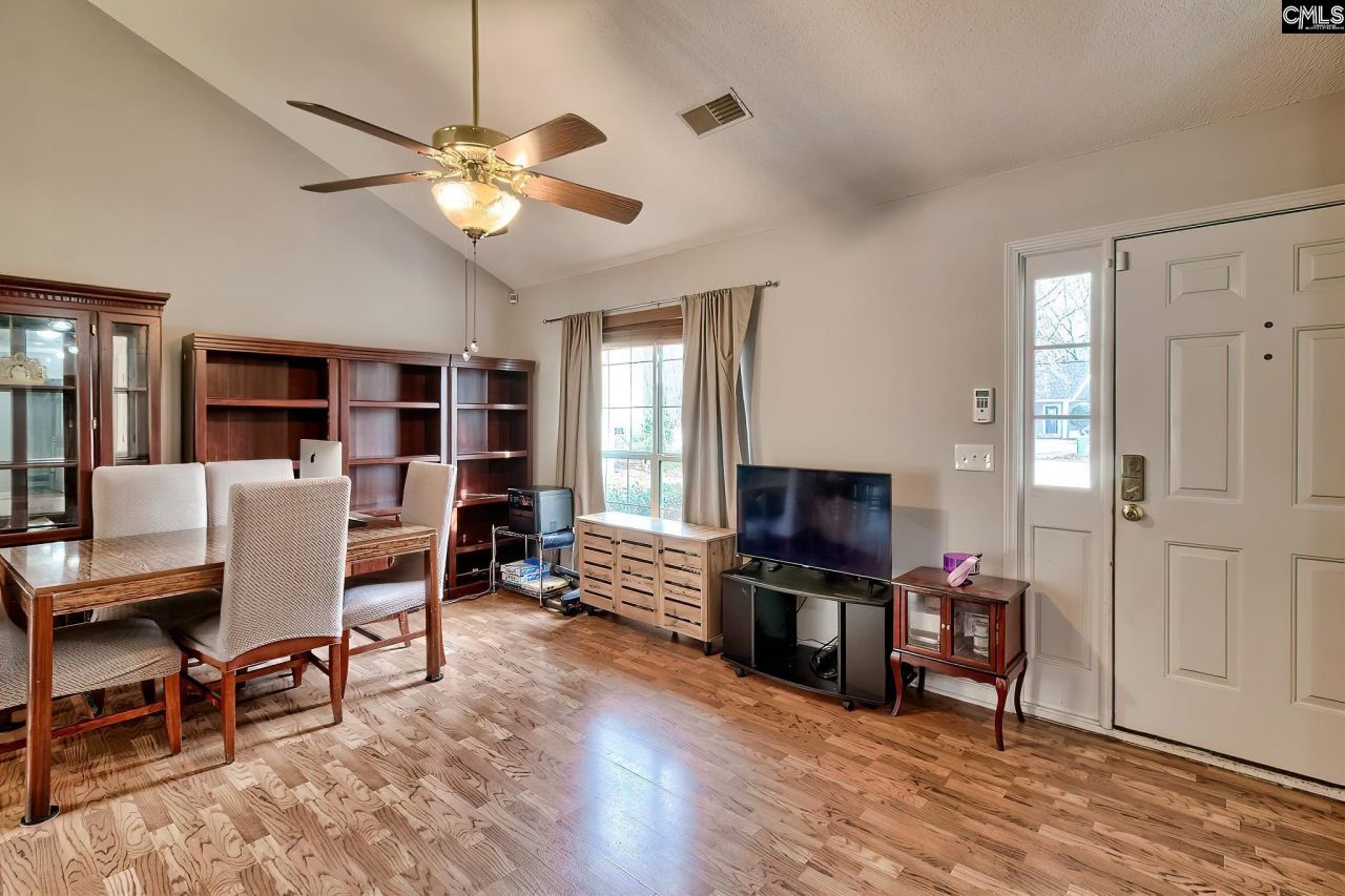 13 Gidding Court  Photo 13