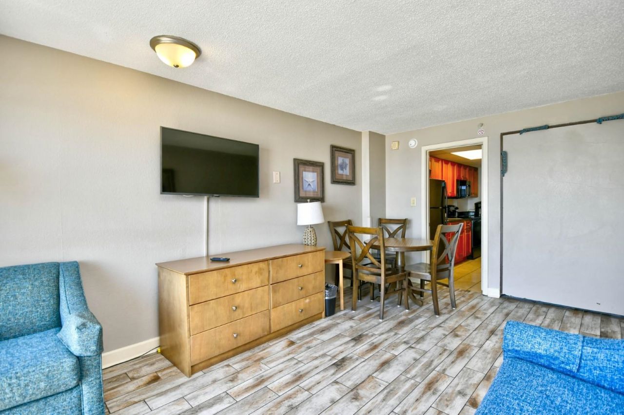 1501 S Ocean Blvd.  Photo 6