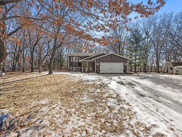 9821 300th Avenue NW, Princeton, MN 55371