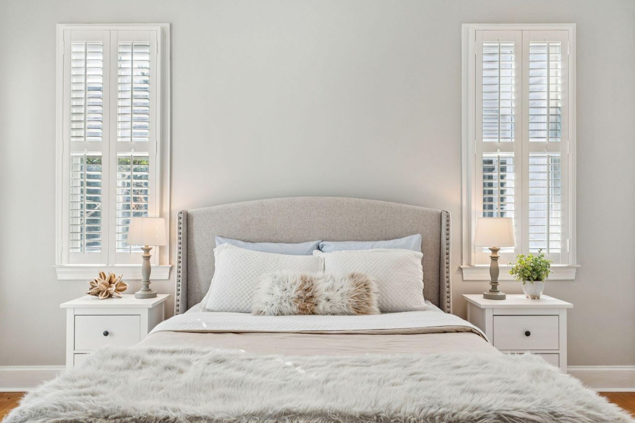 46 Eastlake Road Photo 28