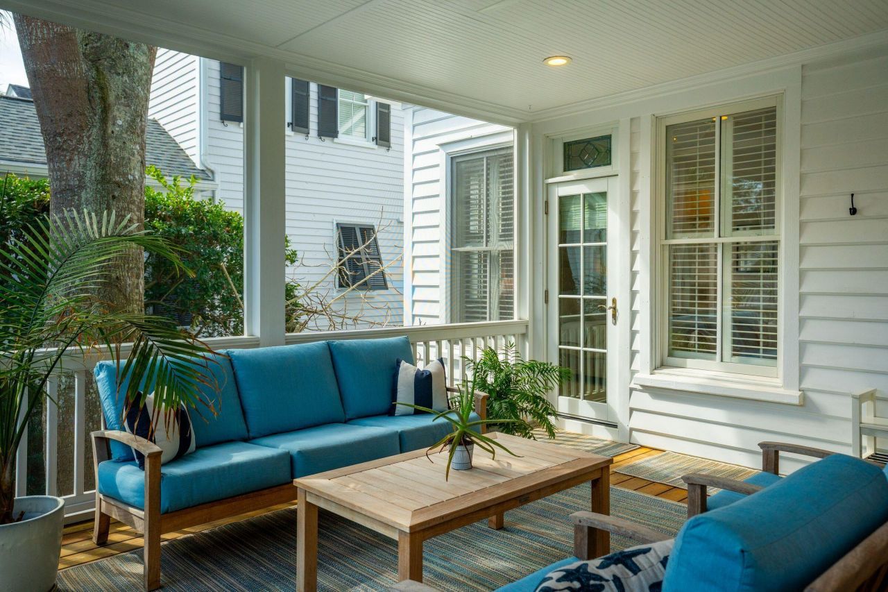 46 Eastlake Road Photo 45