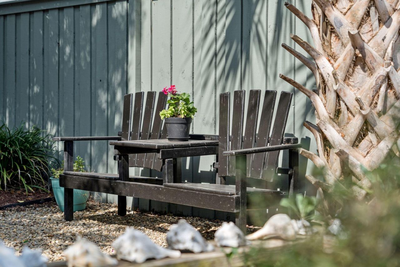 46 Eastlake Road Photo 58