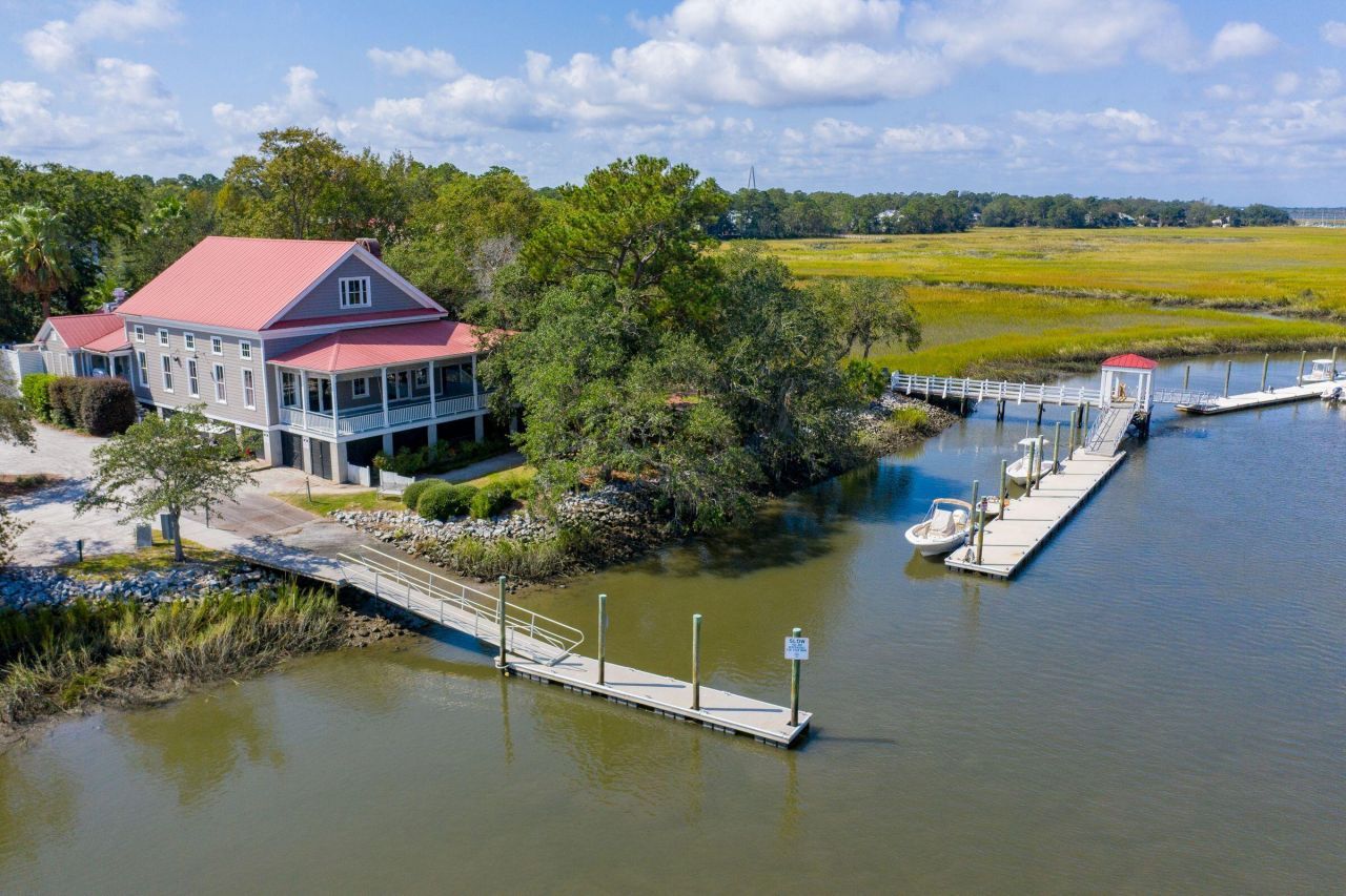 46 Eastlake Road Photo 78