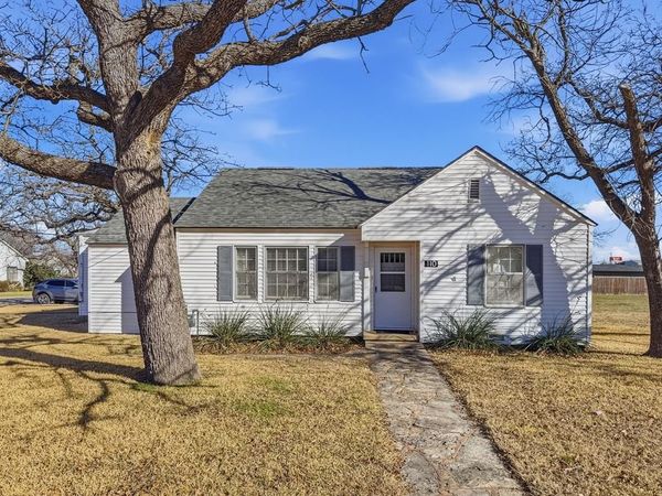 110 N Bouldin Street, Hamilton, TX 76531