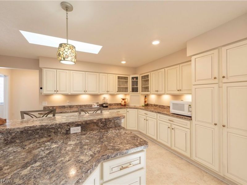 9735 Deerfield Place, Kirtland, OH 44094 Photo 11