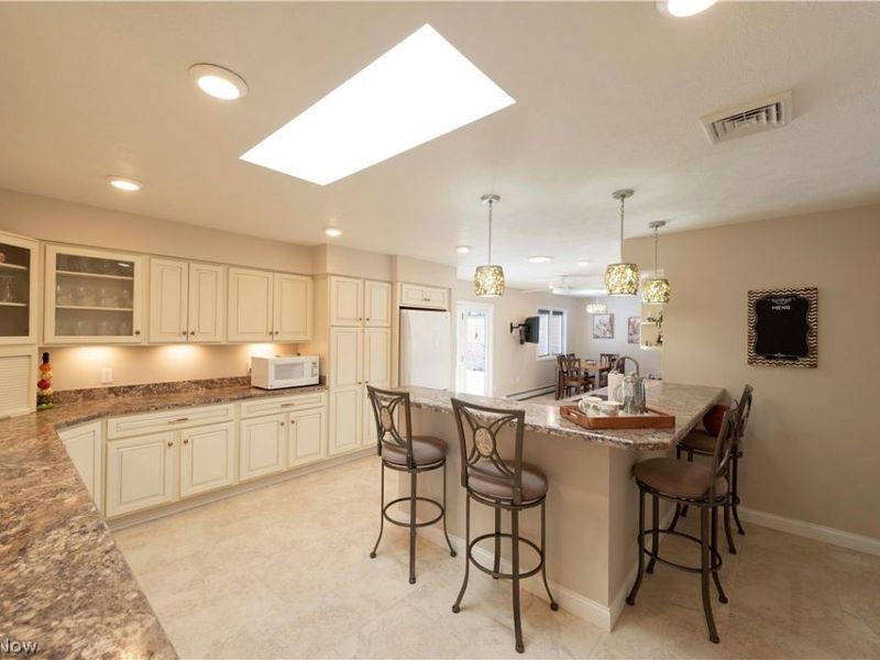 9735 Deerfield Place, Kirtland, OH 44094 Photo 12