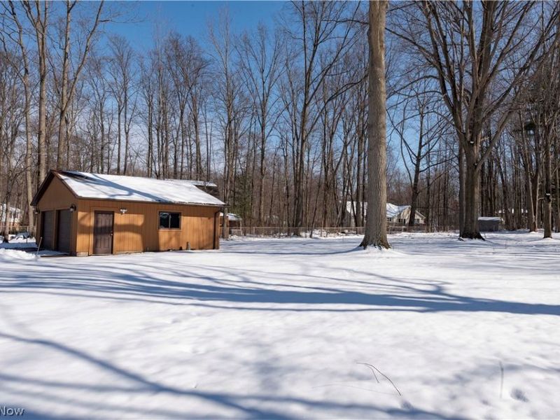 9735 Deerfield Place, Kirtland, OH 44094 Photo 46