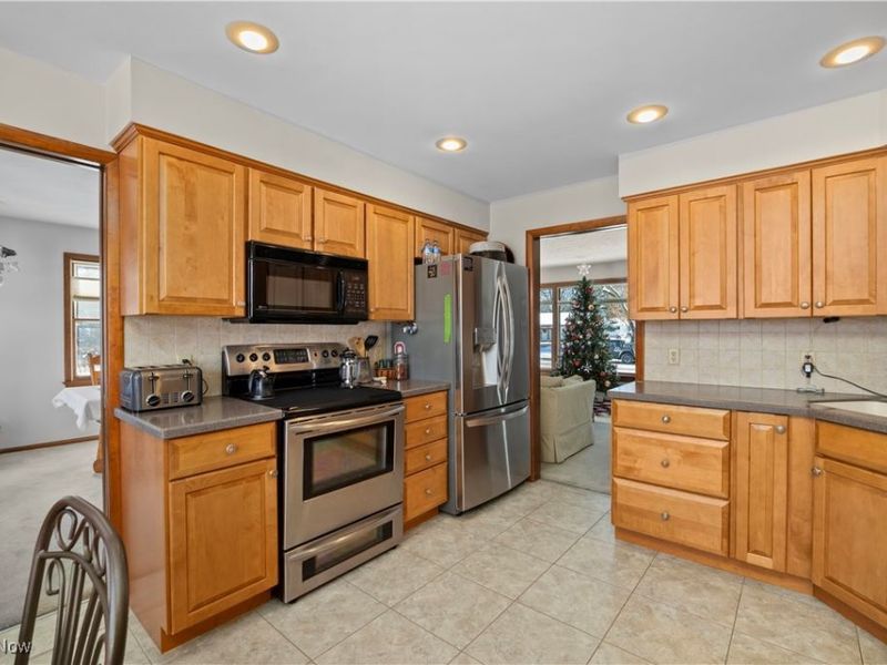 707 Lincoln Street, Amherst, OH 44001 Photo 11