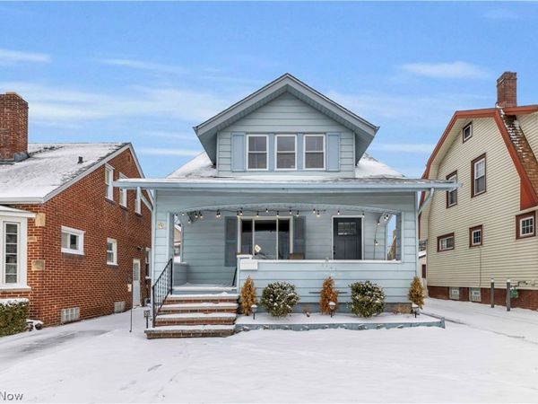 2101 Olive Avenue, Lakewood, OH 44107