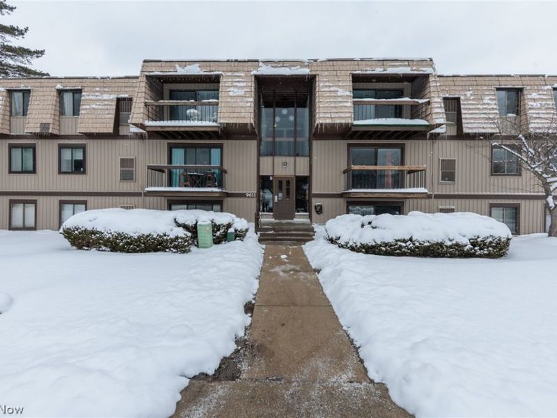 9611 Sunrise Boulevard, North Royalton, OH 44133 Photo 1